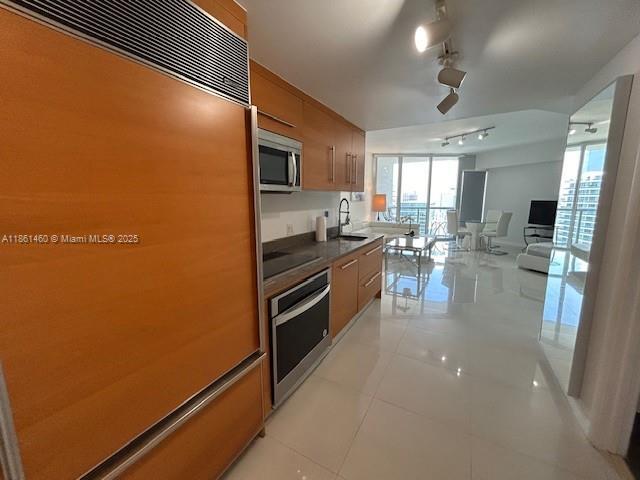 property at 475 Brickell Ave