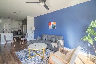 701 W Rio Salado Pkwy in Tempe, AZ - Building Photo - Building Photo