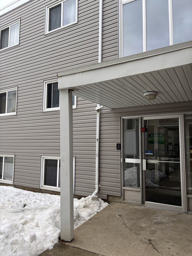 10633-10112 112 St NW in Edmonton, AB - Building Photo - Building Photo