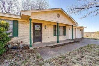 1987 SW Hulen St in Burleson, TX - Building Photo - Building Photo