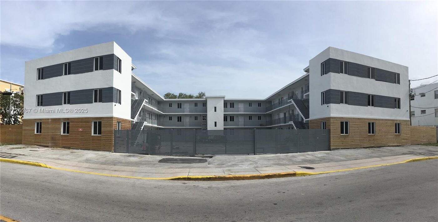 540 NW 7th St in Miami, FL - Building Photo