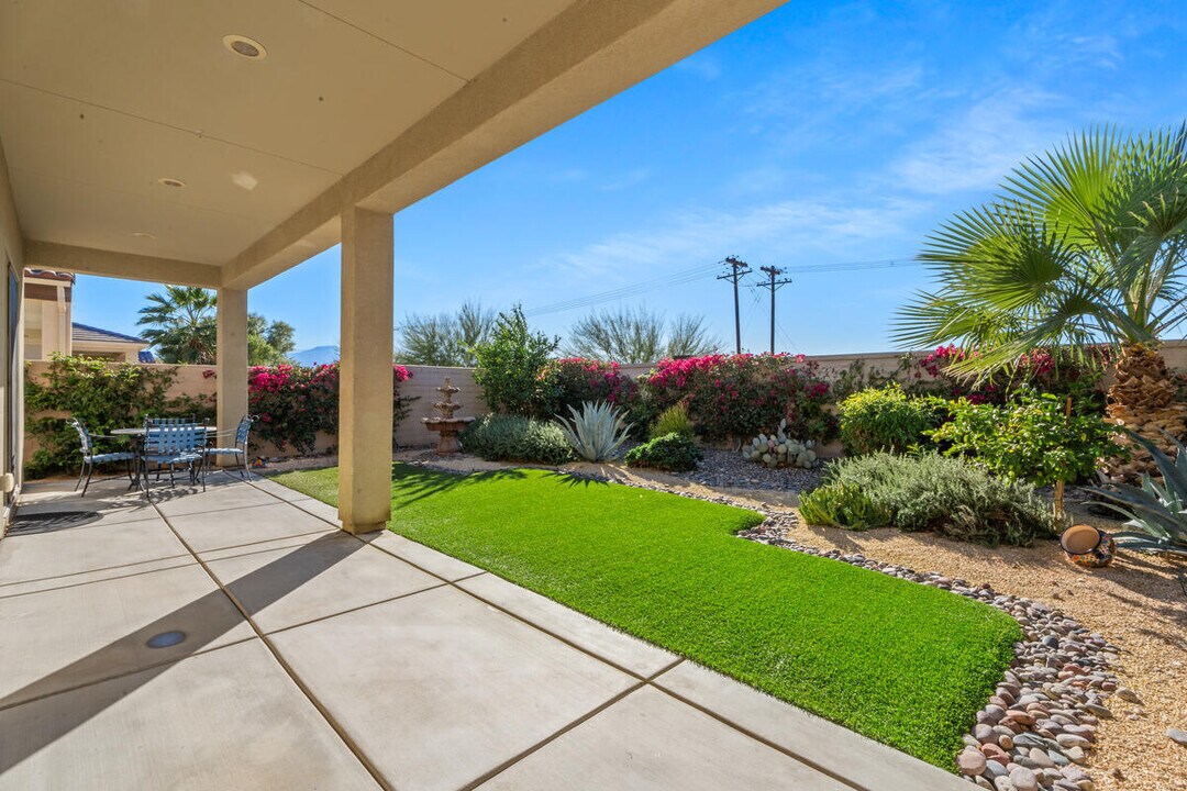 38555 Camino Aguacero in Indio, CA - Building Photo