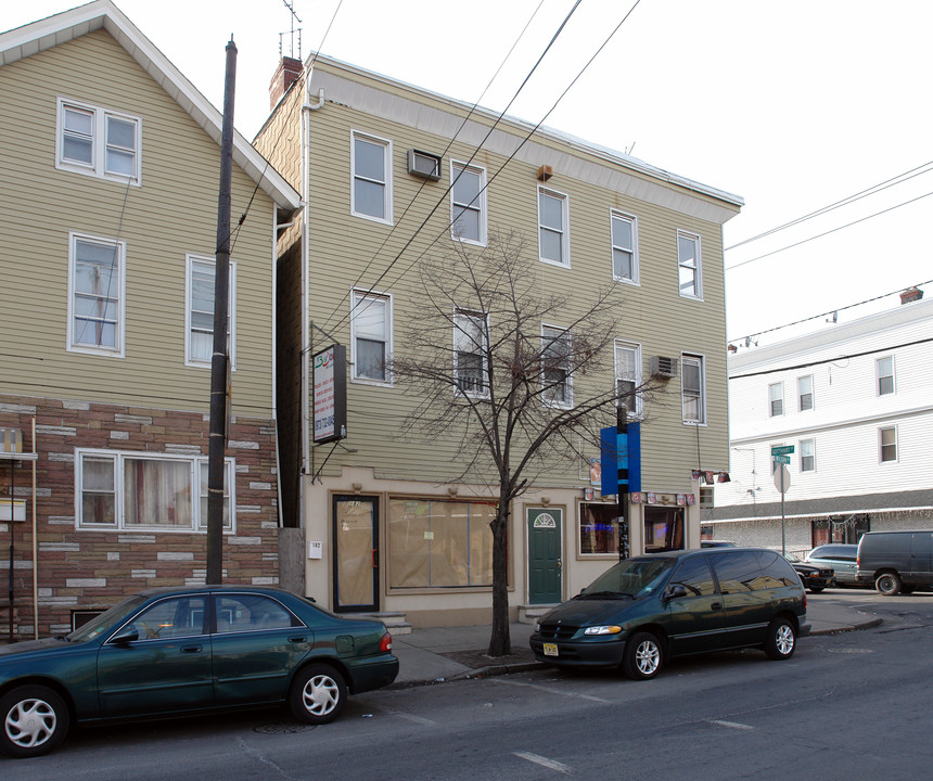 180-182 Wilson Ave in Newark, NJ - Building Photo