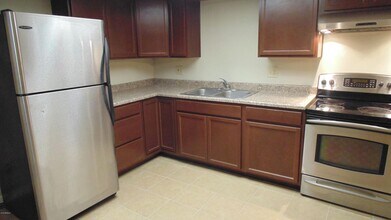 18023 N 40th Pl, Unit 4 in Phoenix, AZ - Building Photo - Building Photo