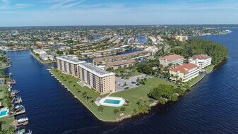 4260 SE 20th Pl in Cape Coral, FL - Building Photo