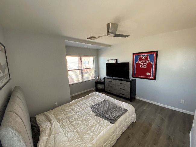 330 S Farmer Ave in Tempe, AZ - Building Photo - Building Photo