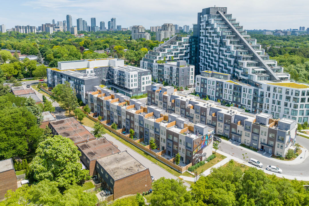 Leslie Nymark 2 in Toronto, ON - Building Photo