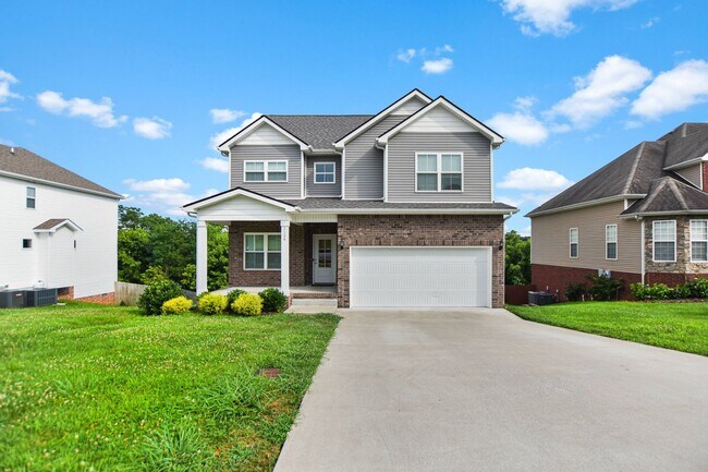 1124 Stillwood Dr
