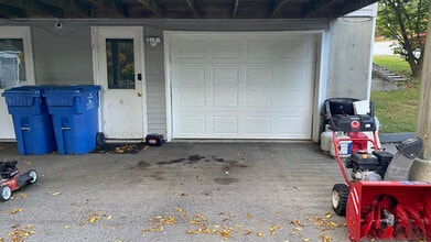 169 Woodland Dr in Montville, CT - Building Photo - Building Photo