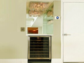 3460 S Ocean Blvd in Palm Beach, FL - Building Photo - Building Photo