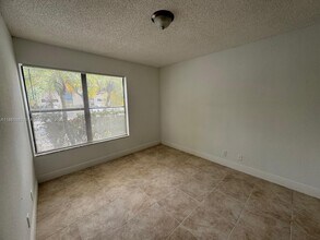 1561 Windorah Way in West Palm Beach, FL - Building Photo - Building Photo