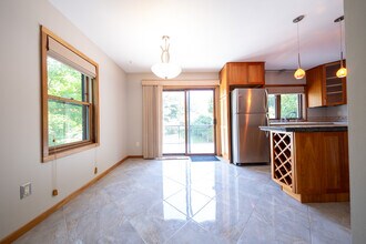 230 3rd Ave NE in Minneapolis, MN - Building Photo - Building Photo