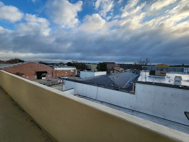 835 12th St, Unit 205