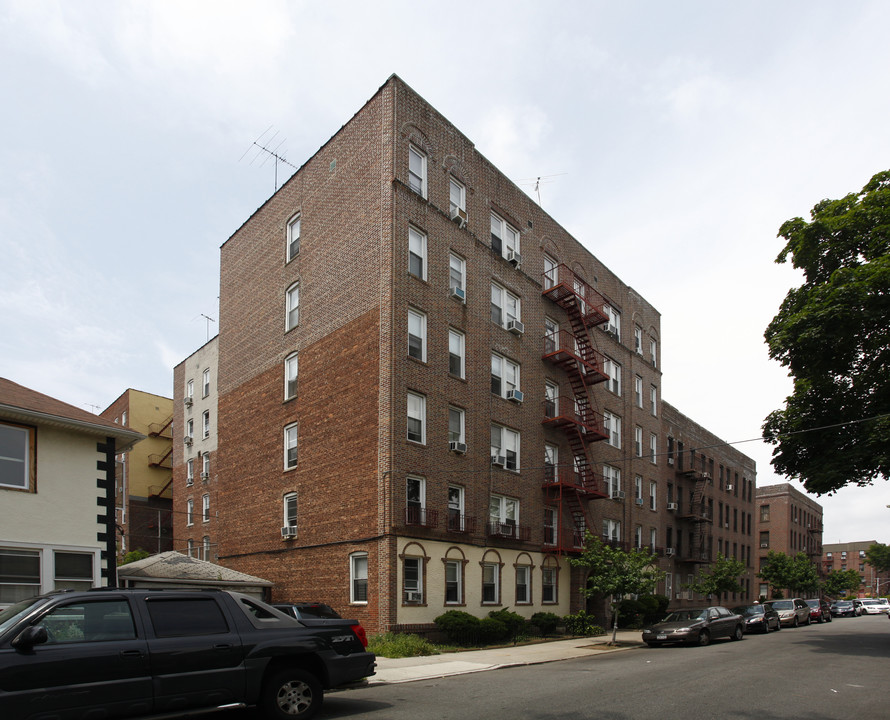 1836 E 18th St in Brooklyn, NY - Building Photo