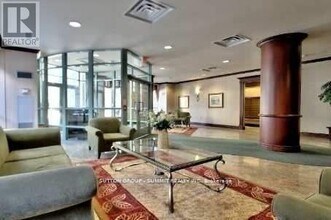 20 Olive Ave in Toronto, ON - Building Photo - Building Photo