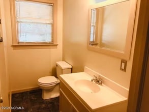 208 SW 1st St in Pinetops, NC - Foto de edificio - Building Photo