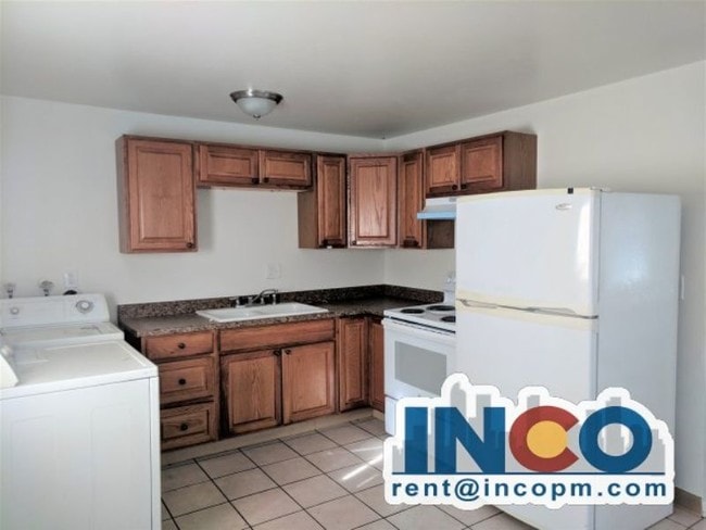 3237 S Huron St in Englewood, CO - Building Photo - Building Photo