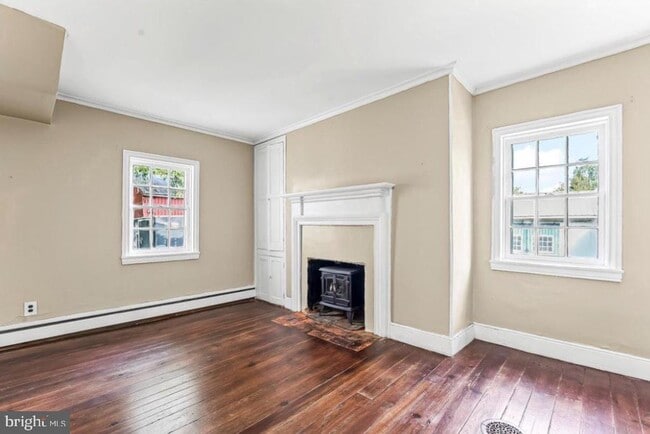 property at 990 Chesterville Rd