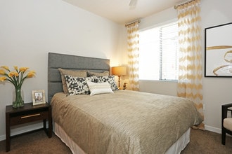 Nova North Valley in Phoenix, AZ - Building Photo - Interior Photo
