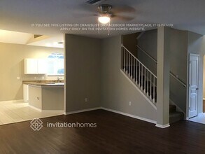 18914 Maisons Dr in Lutz, FL - Foto de edificio - Building Photo