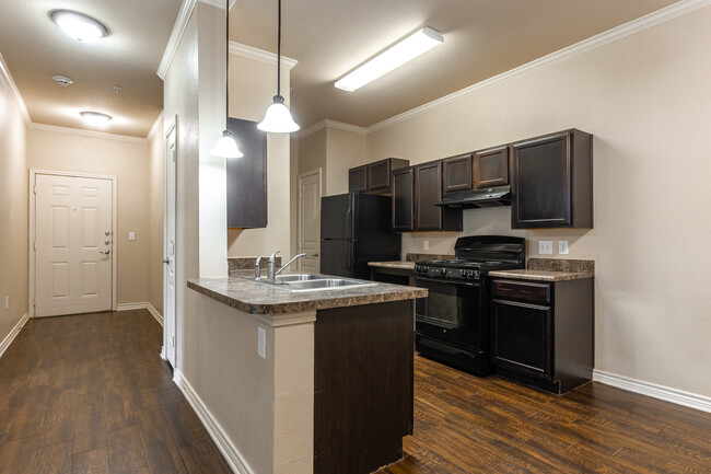 Stonebridge at Kelsey Park in Lubbock, TX - Building Photo - Interior Photo