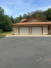 480 Crystal Springs Rd in Grants Pass, OR - Building Photo - Building Photo