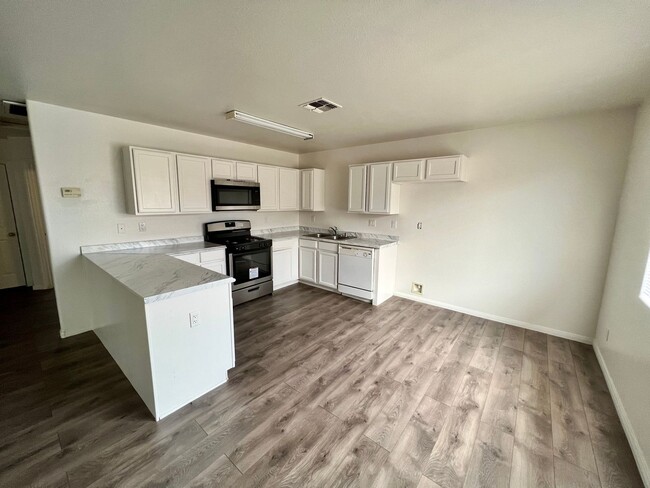 6659 Ocotillo Ave in Twentynine Palms, CA - Building Photo - Building Photo