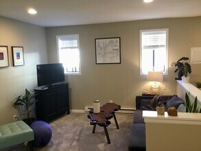 518 W. 15th Avenue, Unit Mother In Law Unit in Spokane, WA - Building Photo - Building Photo