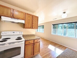 131 S 1000 E in Salt Lake City, UT - Building Photo - Building Photo