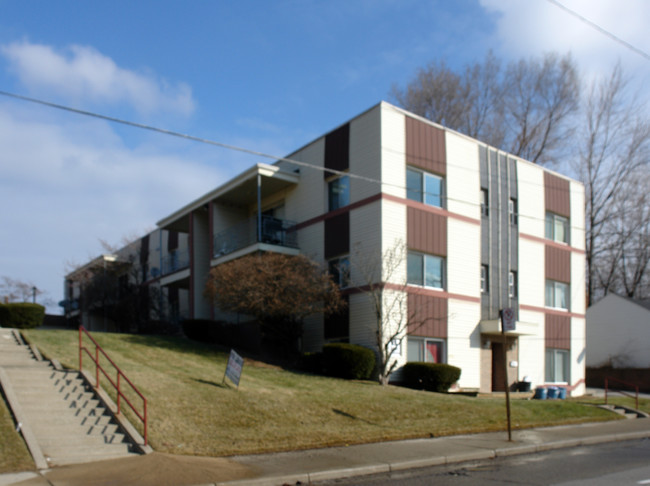 The traditon at central apartments in Toledo, OH - Foto de edificio - Building Photo