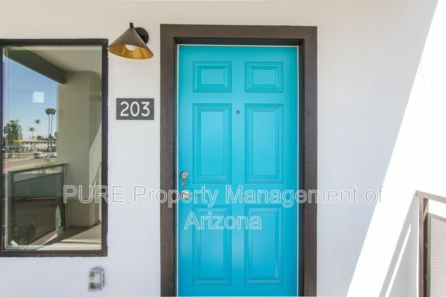 6077 N 60th Ave in Glendale, AZ - Building Photo - Building Photo