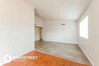 6107 W Acoma Dr in Glendale, AZ - Building Photo - Building Photo