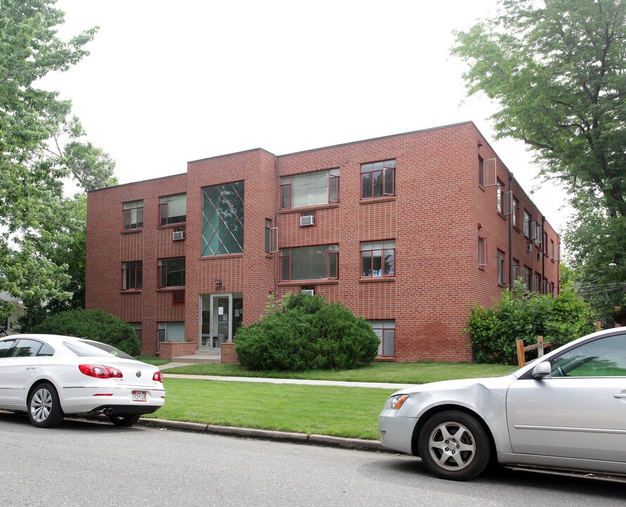 Park Josephine in Denver, CO - Building Photo