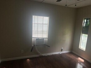 8006 Palo Vista Dr in Houston, TX - Building Photo - Building Photo