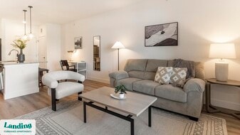 10670 Jake Jabs Blvd in Longmont, CO - Building Photo