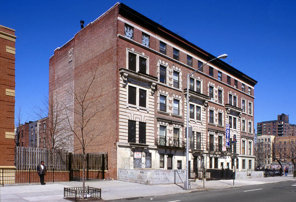 2108 Fifth Ave in New York, NY - Foto de edificio