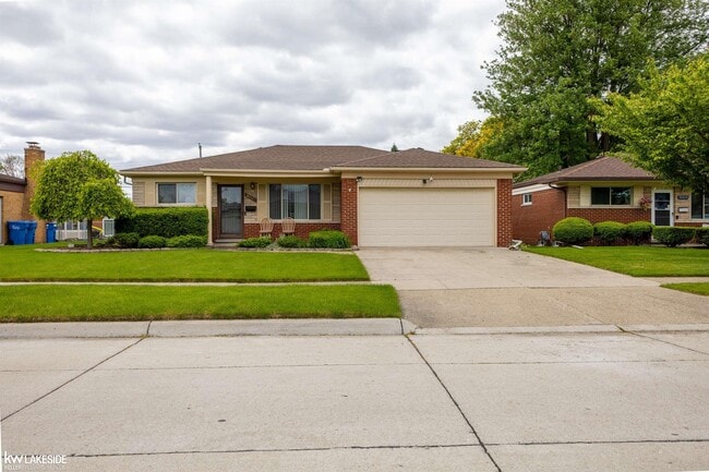 property at 30521 Eiffel Ave