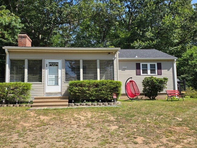 55 Dogwood Rd in East Haddam, CT - Building Photo - Building Photo