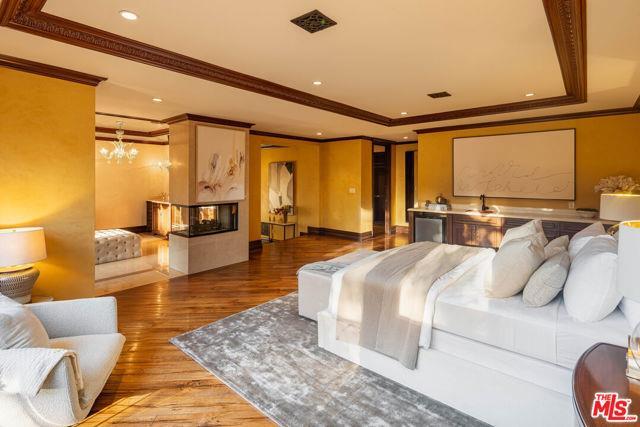 617 N Alpine Dr in Beverly Hills, CA - Building Photo - Building Photo