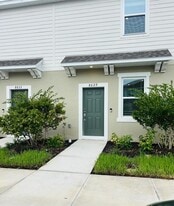 8629 Daybreak St in Sarasota, FL - Building Photo