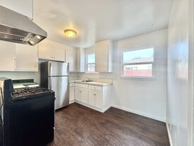 277 Cherry Way in Hayward, CA - Building Photo