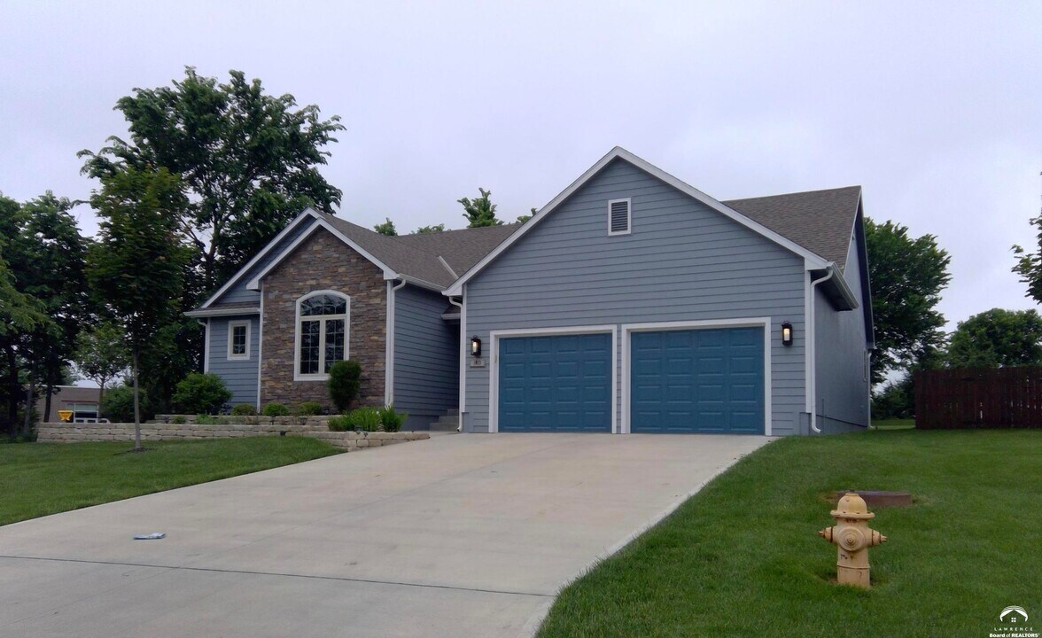 1013 Diamondhead Dr in Lawrence, KS - Building Photo