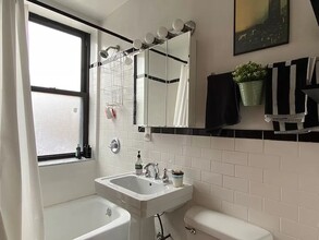 101 E 116th St-Unit -3A in New York, NY - Building Photo - Building Photo