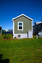 30 Strolling Easy Ln in Flat Rock, NC - Foto de edificio - Building Photo