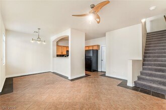 1205 Dusty Creek St in Las Vegas, NV - Foto de edificio - Building Photo