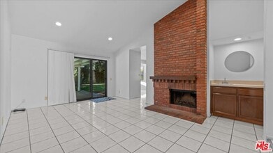 409 Beverly Dr in Walnut, CA - Building Photo - Building Photo