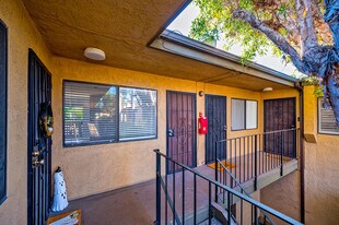 1506 E 4th St in Long Beach, CA - Building Photo