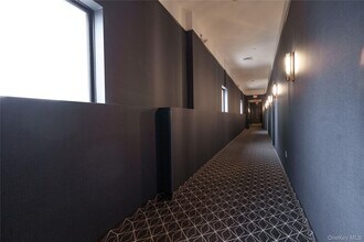 25 Leroy Pl in New Rochelle, NY - Building Photo - Building Photo