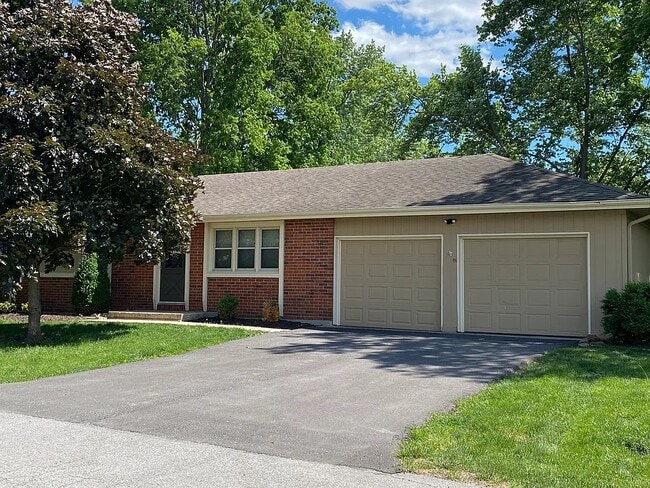 property at 203 W 1 St