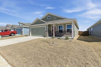 5909 Cherry Holw Wy in Princeton, TX - Foto de edificio - Building Photo